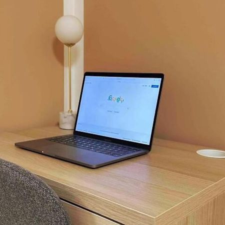 2 Zimmer Apartment Mit Parkplatz Berlin Luaran gambar