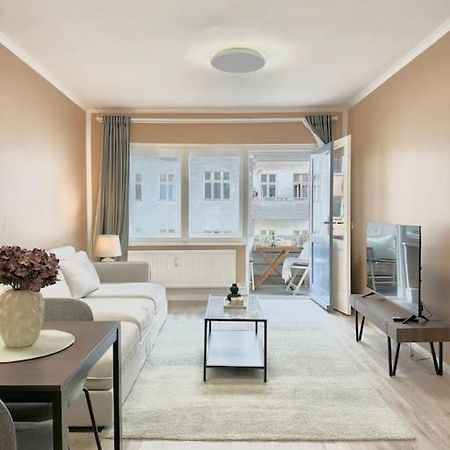 2 Zimmer Apartment Mit Parkplatz Berlin Luaran gambar