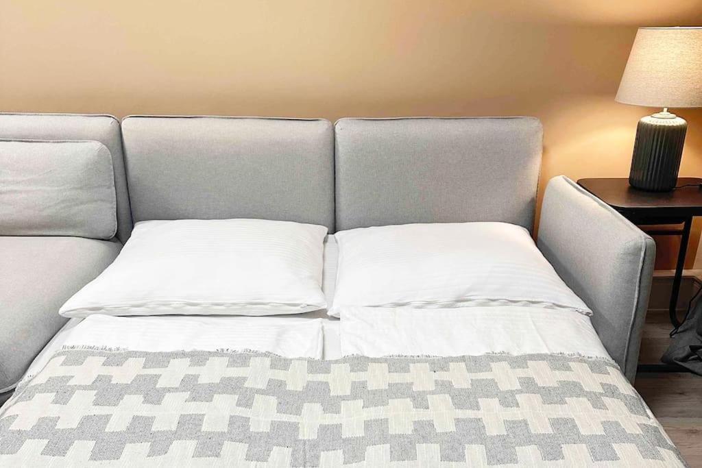2 Zimmer Apartment Mit Parkplatz Berlin Luaran gambar