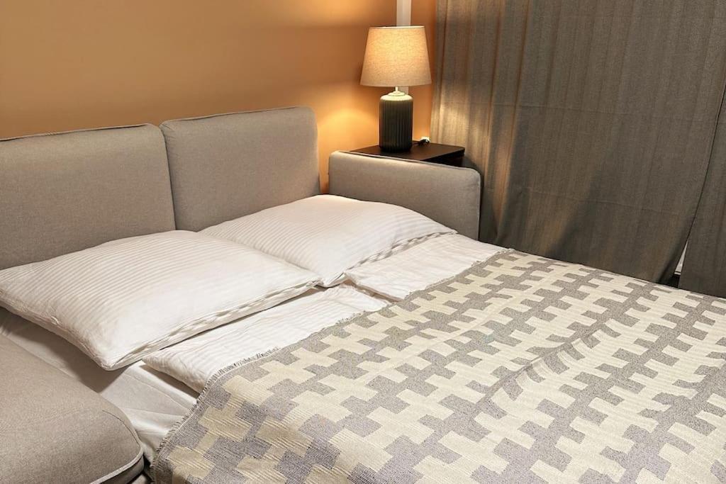 2 Zimmer Apartment Mit Parkplatz Berlin Luaran gambar