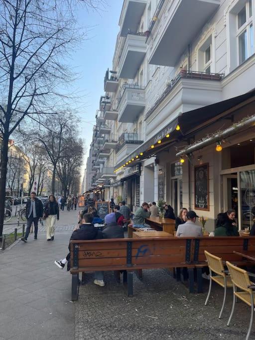 2 Zimmer Apartment Mit Parkplatz Berlin Luaran gambar