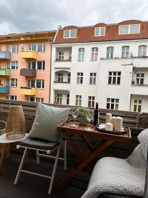 2 Zimmer Apartment Mit Parkplatz Berlin Luaran gambar